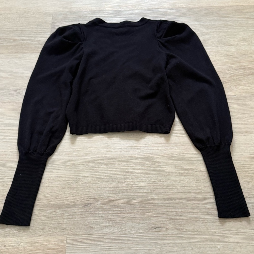 Lea & Viola Black Cropped V-Neck Cardigan with Lantern Sleeves - Picture 8 of 8
